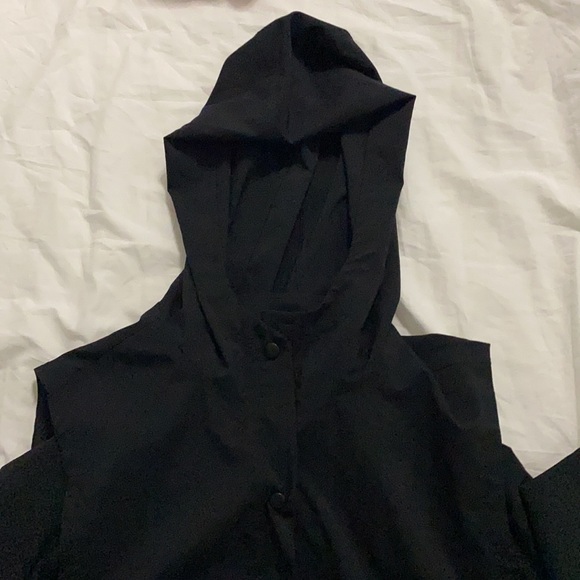 ADIDAS WOMENS RUN JACKET WITH DETACHABLE VEST - Picture 3 of 5